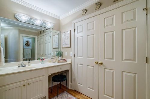 101 Bainbridge Dr, Atlanta GA  30327-4269 exterior