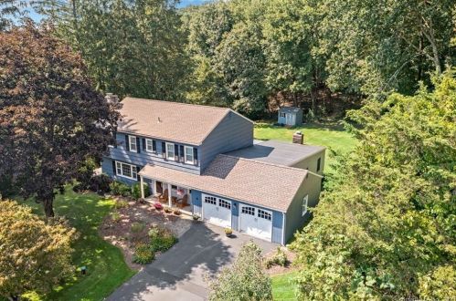 7 Misty Vale Rd, Sandy Hook, CT 06482-1435