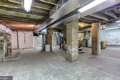 246 College St, Carlisle PA  17013-3754 exterior