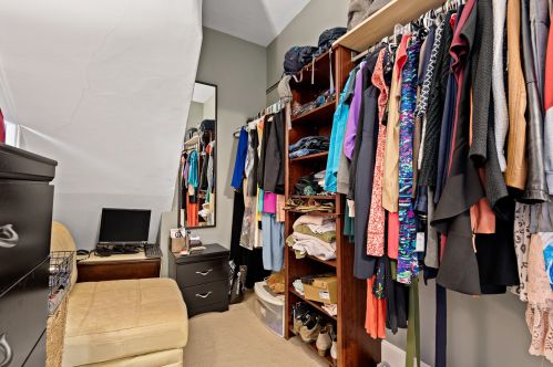 1028 Wolfram St, Chicago IL  60657-4328 exterior