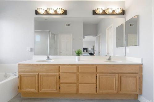 8850 Greenlawn St, Riverside CA  92508-2521 exterior