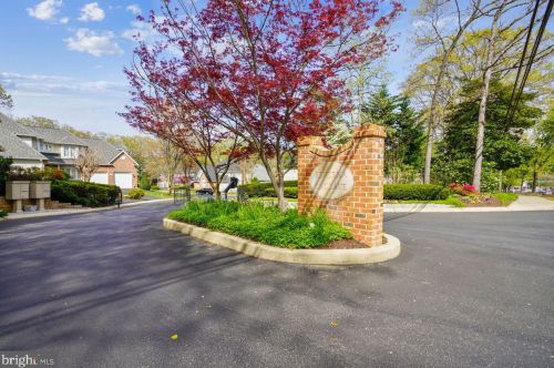 500 Enclave Trl, Severna Park, MD 21146-2324