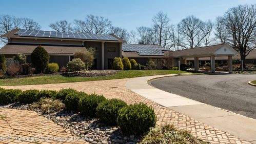 62 Manchester Ct, Tinton Falls NJ  07701-5496 exterior