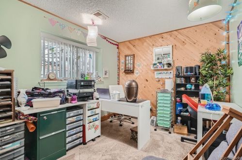 19003 Mansfield Dr, Aurora CO 80013-3657 exterior