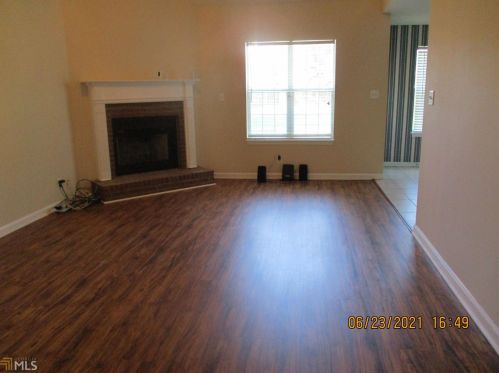 115 Myles Ln, Bonaire, GA 31005-3138