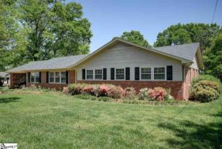 16 Leacroft Dr, Greenville, SC 29615-2234