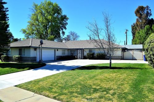 6366 Willow Ave, Rialto, CA 92377-4662