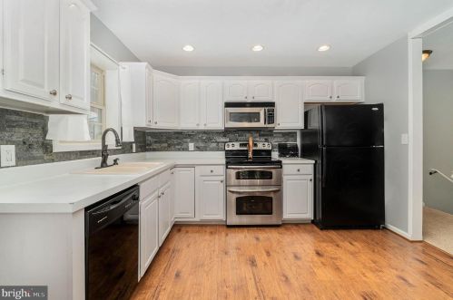 7703 Gnatstown Rd, Hanover PA 17331-6821 exterior