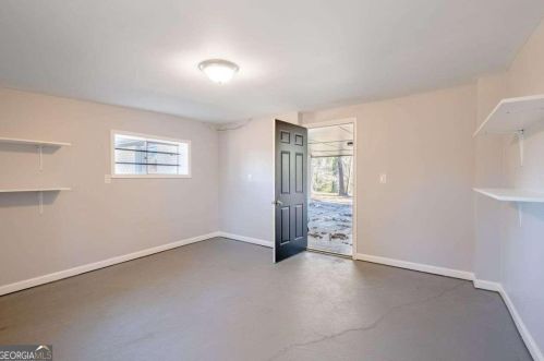 3225 Dogwood Dr, Atlanta GA  30344-3909 exterior