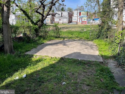 1258 Langham Ave, Camden, NJ 08103-2820