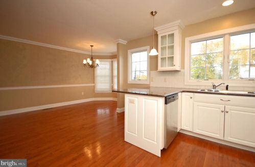 6 Torrey Ln, Princeton NJ 08542-3231 exterior