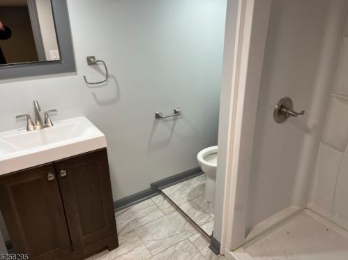 60 Franklin Pl, Paterson NJ 07512-2689 exterior