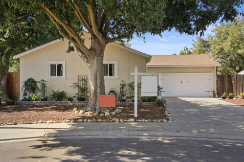 1925 Klemm Ct, Modesto, CA 95350-2628