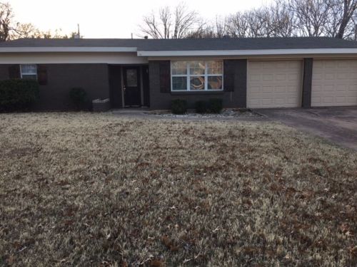 2048 Oakwood Ln, Abilene, TX 79605-5752