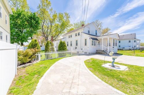 15 Day St, Providence, RI 02919-4301