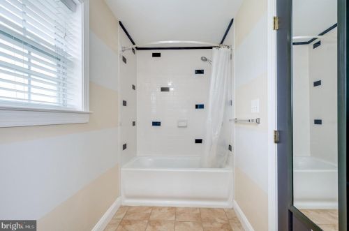 20 Nansfield Dr, Harpers Ferry WV 25425-3198 exterior