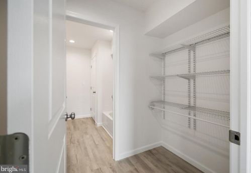 2543 11 St, Philadelphia PA  19133-1413 exterior