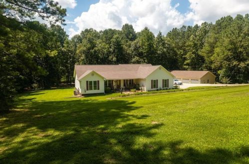 1581 Darby Ford Ct, Ball Ground, GA 30107-4732