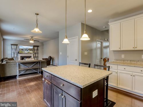 365 Chickamauga Dr, Harpers Ferry WV 25425-3633 exterior