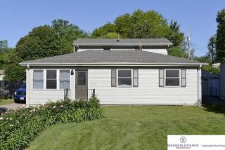 3206 Westgate Rd, Omaha, NE 68124-3458