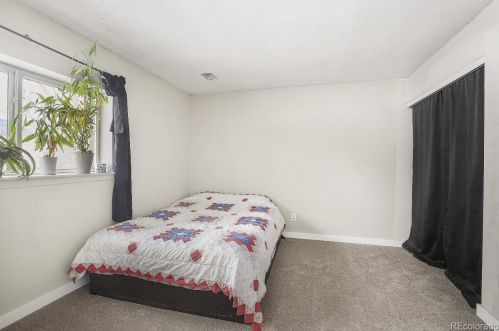 5915 Nepal St, Denver CO  80015-3350 exterior