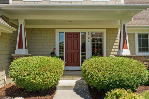 4766 Cumberland St, Saint Paul MN  55126-6061 exterior