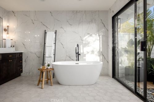 1232 Pleiades Dr, Vista CA  92084-6531 exterior