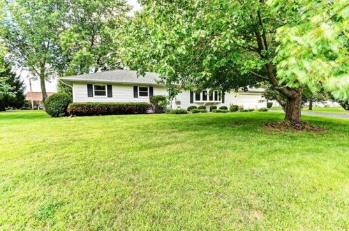 93 Rickard Dr, Oswego, IL 60543-9567