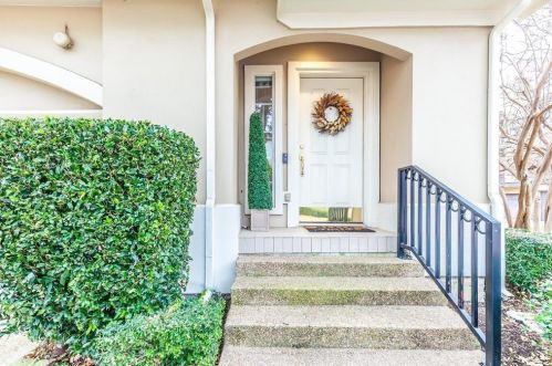 4126 Curtis Ct, Addison TX  75001-3536 exterior