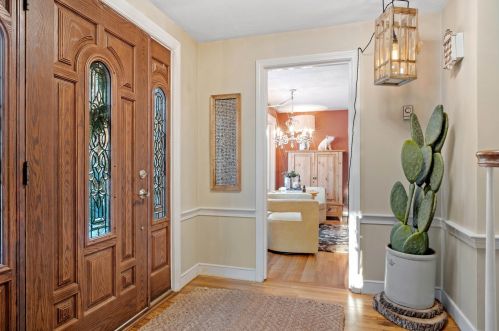 6 Oxford Rd, Hampstead, NH 03841-2324