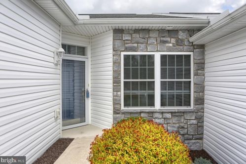 133 Lehman Dr, Carlisle PA  17013-8564 exterior