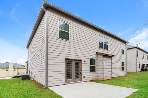 5174 Amberland Sq, Atlanta GA  30349-1696 exterior