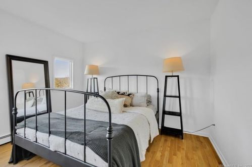 59 Lakeview Terrace Ext, Sandy Hook CT  06482-1467 exterior