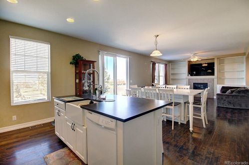 6607 Kewaunee Way, Aurora CO 80016-4310 exterior