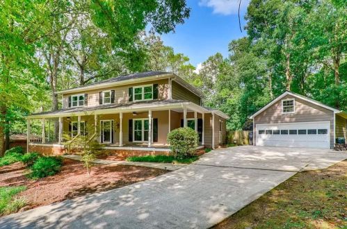 1356 Arlene Ct, Lilburn, GA 30047-4361