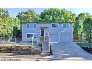 6930 Overland St, Portland OR  97222-1066 exterior