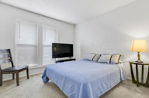 2409 Highmont Dr, Garland TX 75041-3246 exterior