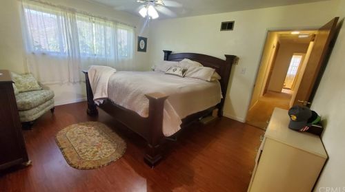 36 Mt Vernon Ave, Riverside CA  92507-1222 exterior