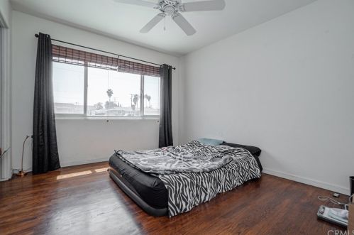 2863 Bridgeport Ave, Anaheim CA  92804-2047 exterior