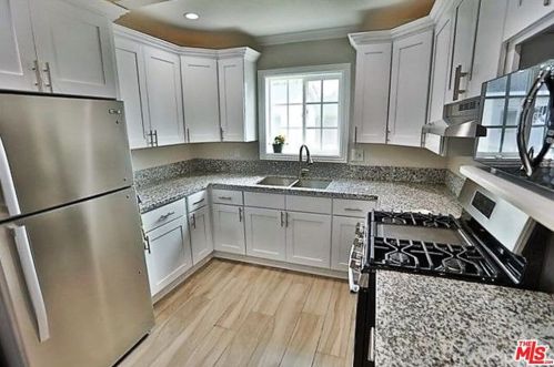 2023 Hickory St, Santa Ana, CA 92707-2909