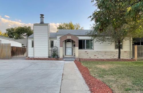 1261 Del Mar Pkwy, Denver, CO 80010-3317