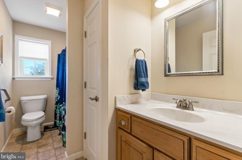 2360 Vw Dr, Lancaster PA  17602-1016 exterior