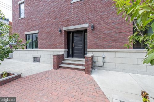 1165 12 St, Philadelphia PA 19148-1002 exterior