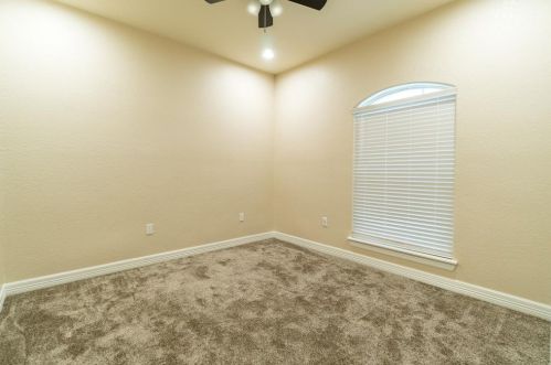 639 Tj Wright St, Angleton TX 77515-4355 exterior