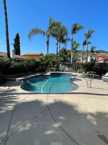 919 Dale Ct, San Marcos, CA 92069-2116