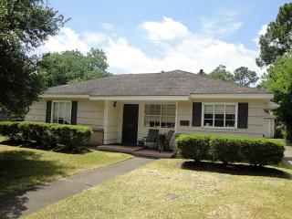3839 Merrick St, Houston TX  77025-2425 exterior