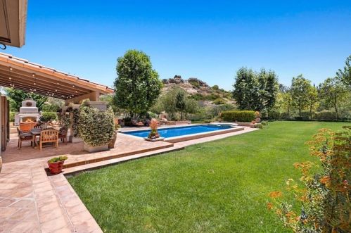 50 Golden Eagle, Irvine CA  92603-0308 exterior