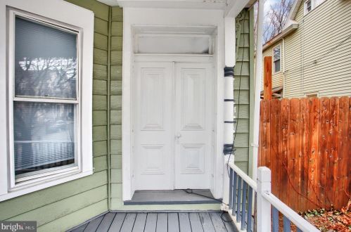 241 Pine St, Harrisburg, PA 17113-2363