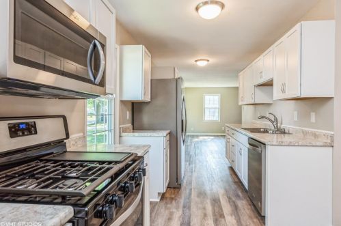 3013 Coral Dr, Hobart IN  46342-3521 exterior