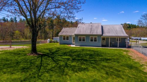 49 Buckmeadow Rd, Nashua, NH 03062-1726